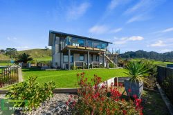 Bay of Plenty Custom Home - MBA New Home $750k-$1mil Silver Award 2025-04